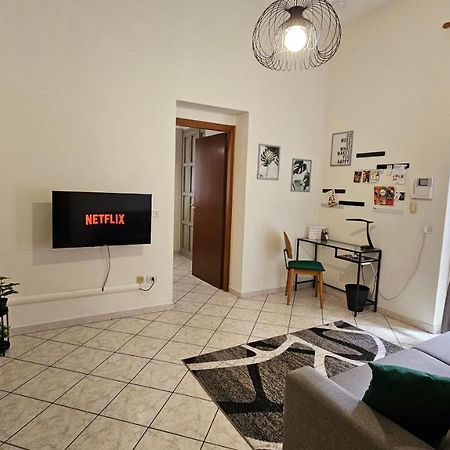 Casa Oltrepo Fresco Centrale Ma Silenzioso Parcheggio Interno Casteggio Εξωτερικό φωτογραφία